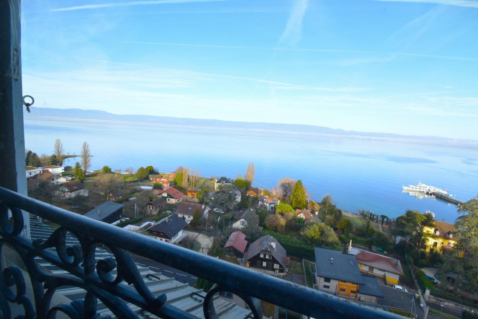 Appartement Avec Vue 180 Sur Le Lac Leman 또농-레-방 외부 사진